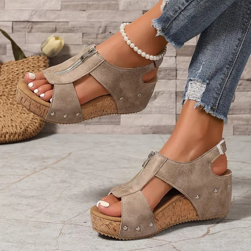 Ermelinde | Retro Keilsandalen mit Reißverschluss