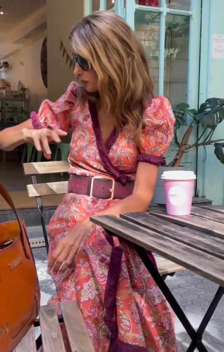 Fianna | Elegantes Rosé-Maxikleid mit Ärmeln