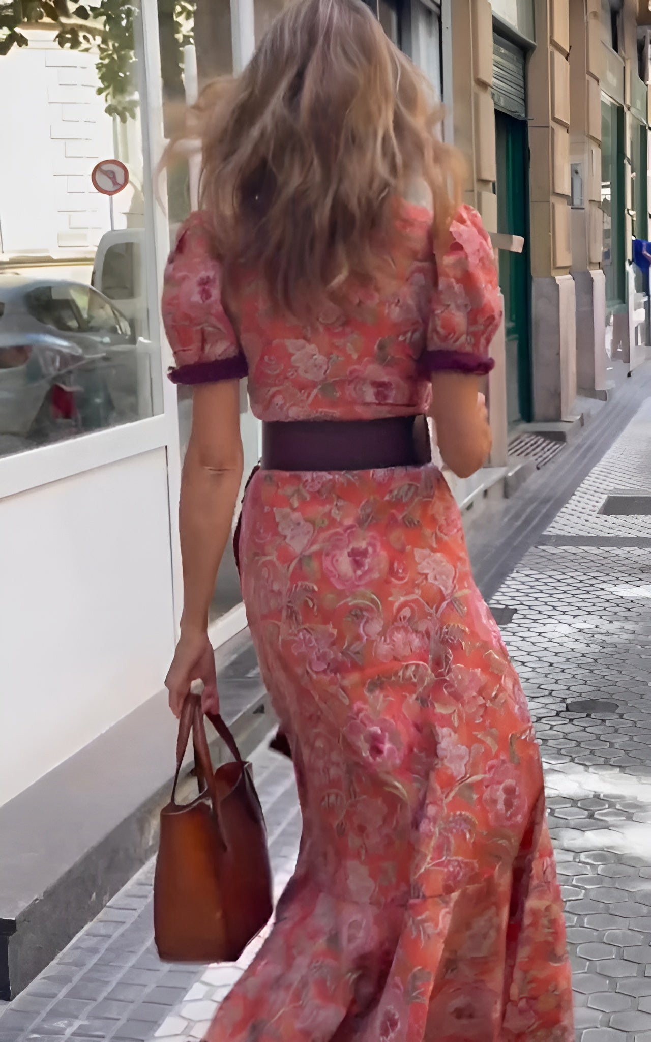 Fianna | Elegantes Rosé-Maxikleid mit Ärmeln