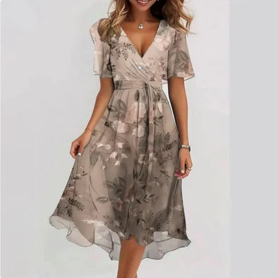 Brunhilde | Elegantes Kleid mit V-Ausschnitt