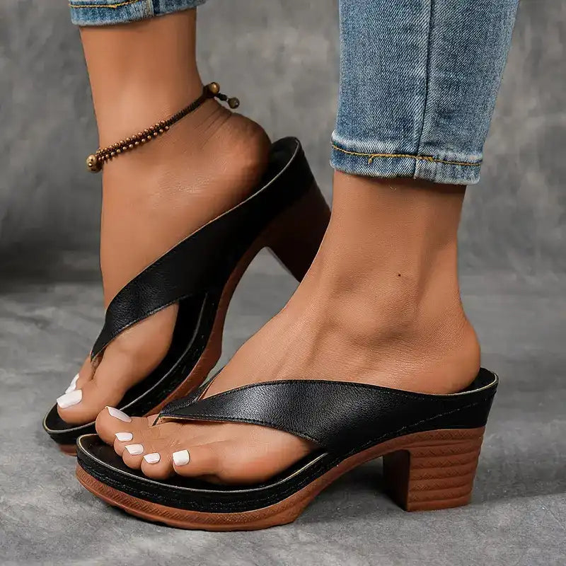 Nerina | Orthopädische Stützsandalen mit Absatz