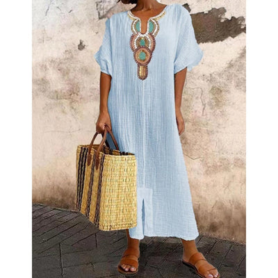 Melurina | Besticktes Kleid mit Schlitz