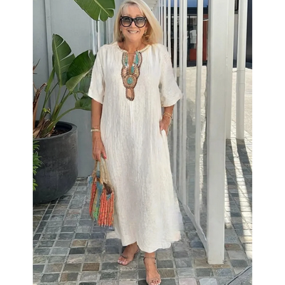 Melurina | Besticktes Kleid mit Schlitz